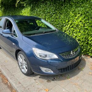 Opel Astra 1.6i Cosmo Automatic